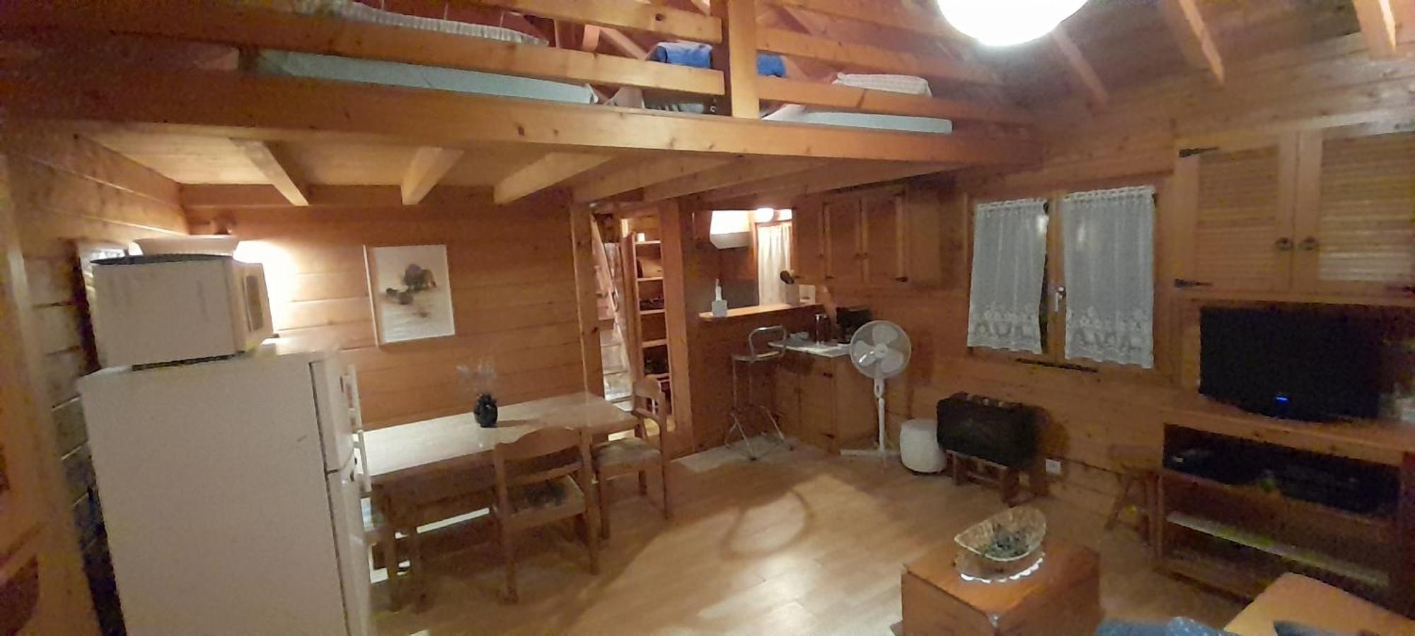 Location Type Gite, Chambre D'Hote, Meuble De Tourisme Dans Joli Petit Chalet Typique Et Ou Jolie Roulotte Type Boheme Waldighoffen Exterior photo