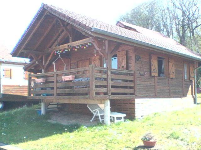 Location Type Gite, Chambre D'Hote, Meuble De Tourisme Dans Joli Petit Chalet Typique Et Ou Jolie Roulotte Type Boheme Waldighoffen Exterior photo