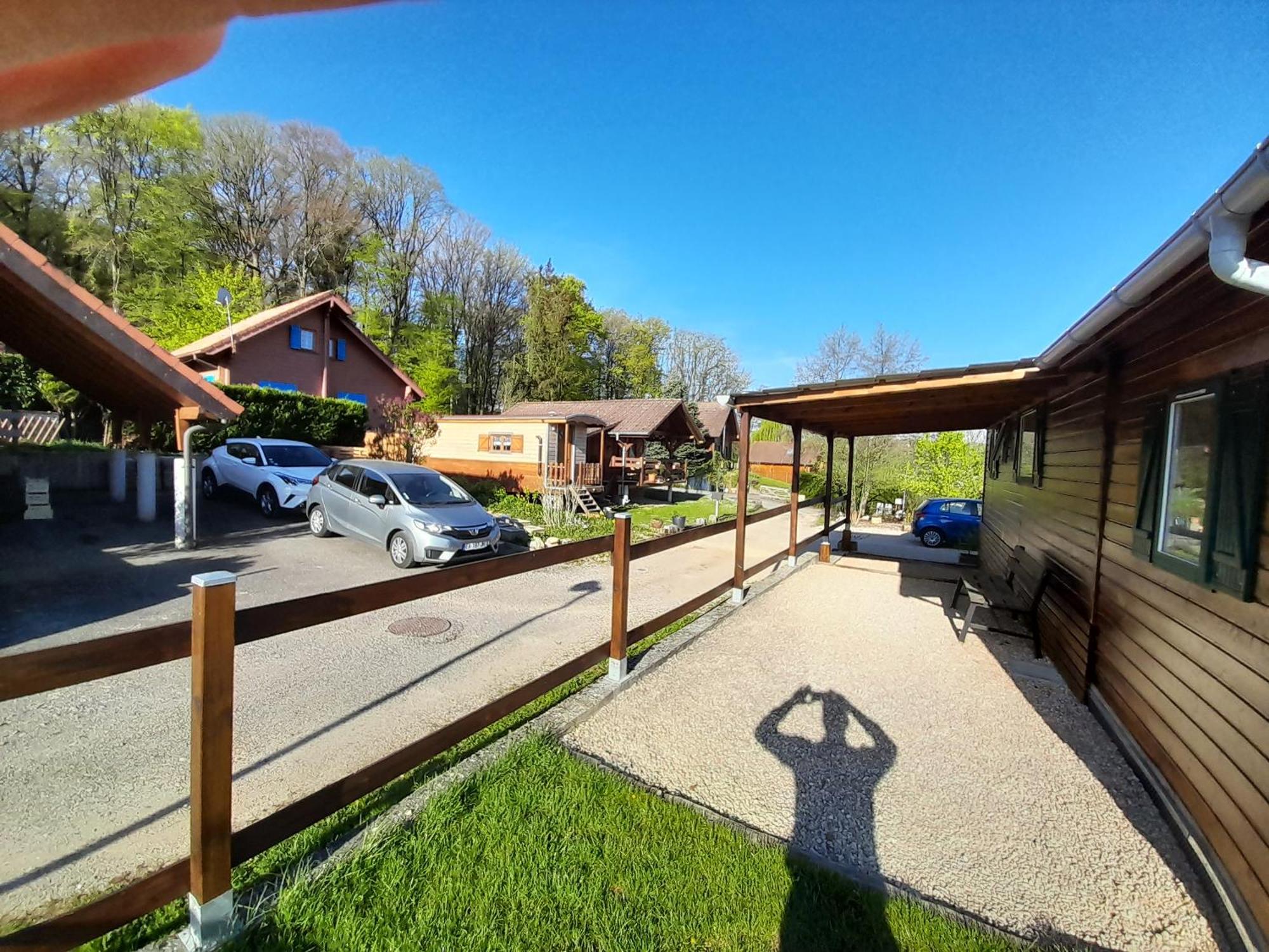 Location Type Gite, Chambre D'Hote, Meuble De Tourisme Dans Joli Petit Chalet Typique Et Ou Jolie Roulotte Type Boheme Waldighoffen Exterior photo